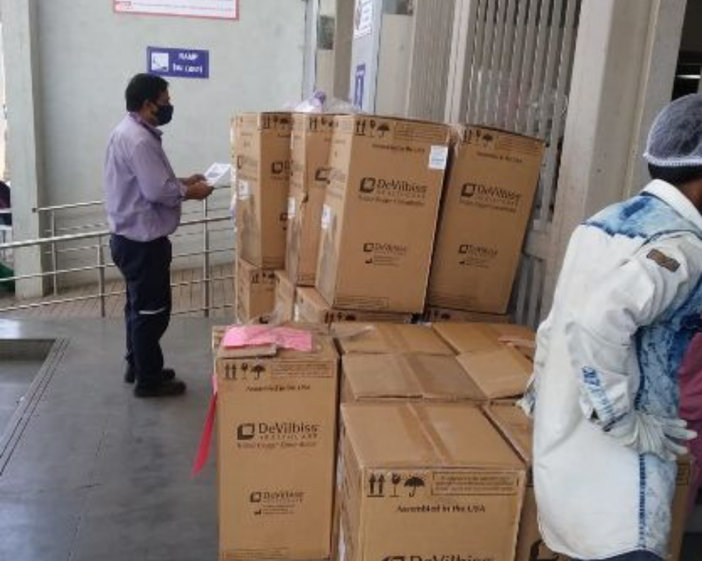 A-BE-C has teamed up with a group of physicians in a coordinated effort to send much needed oxygen concentrators to partner hospitals in major cities in India, to aid in their continued fight against Covid. India is experiencing the world's worst outbreak, with 400,000 new cases each day.